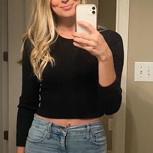 Vici Black Ribbed Long-Sleeve Crop Top